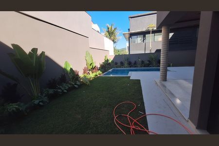 Casa de condomínio à venda com 334m², 2 quartos e 2 vagas