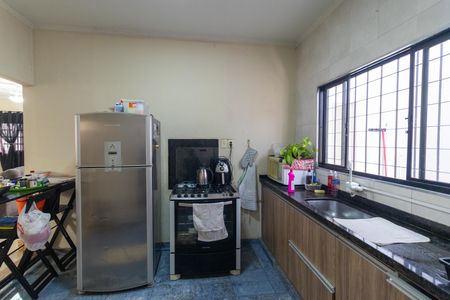 Casa à venda com 136m², 3 quartos e 3 vagas Casa à venda com 136m², 3 quartos e 3 vagasCozinha