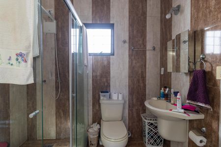 Casa à venda com 136m², 3 quartos e 3 vagas Casa à venda com 136m², 3 quartos e 3 vagasBanheiro da Suíte