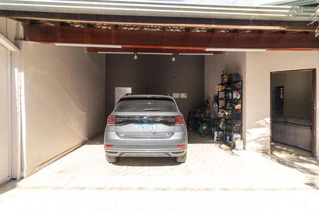 Casa à venda com 136m², 3 quartos e 3 vagas Casa à venda com 136m², 3 quartos e 3 vagasGaragem