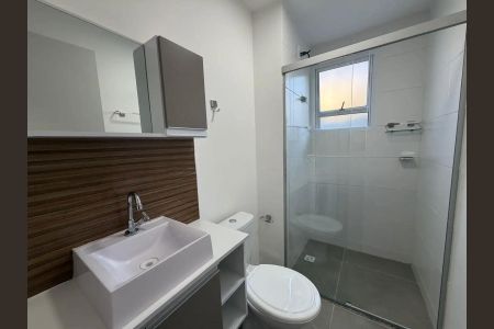 Apartamento para alugar com 75m², 3 quartos e 2 vagas Apartamento para alugar com 75m², 3 quartos e 2 vagasBanheiro