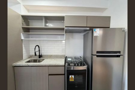 Cozinha de apartamento para alugar com 3 quartos, 75m² em Estoril, Belo Horizonte