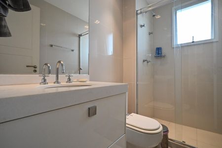 Apartamento à venda com 260m², 3 quartos e 4 vagasBanheiro da Suíte  3