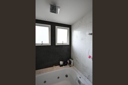 Apartamento à venda com 260m², 3 quartos e 4 vagasBanheiro 2 da  Suíte 1