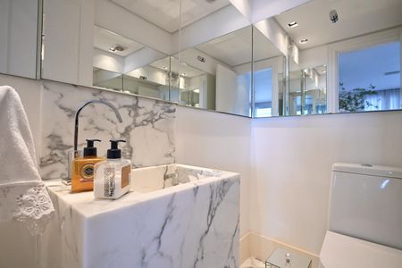 Apartamento à venda com 260m², 3 quartos e 4 vagasLavabo