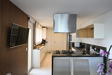 Apartamento à venda com 260m², 3 quartos e 4 vagasCozinha