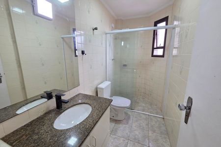 Apartamento para alugar com 168m², 4 quartos e 2 vagas Apartamento para alugar com 168m², 4 quartos e 2 vagasBanheiro da Suíte 1