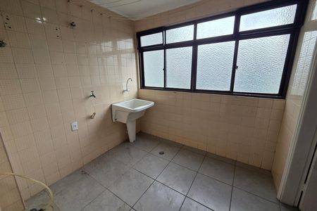 Apartamento para alugar com 168m², 4 quartos e 2 vagas Apartamento para alugar com 168m², 4 quartos e 2 vagasÁrea de Serviço