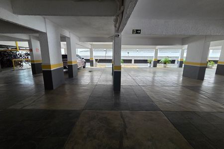 Apartamento para alugar com 168m², 4 quartos e 2 vagas Apartamento para alugar com 168m², 4 quartos e 2 vagasGaragem