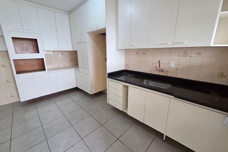 Apartamento para alugar com 168m², 4 quartos e 2 vagas Apartamento para alugar com 168m², 4 quartos e 2 vagasCozinha