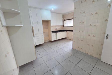 Apartamento para alugar com 168m², 4 quartos e 2 vagas Apartamento para alugar com 168m², 4 quartos e 2 vagasCozinha