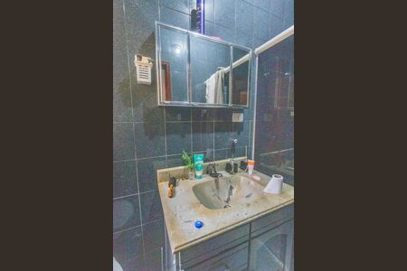 Casa à venda com 180m², 2 quartos e 2 vagas Casa à venda com 180m², 2 quartos e 2 vagasBanheiro 1