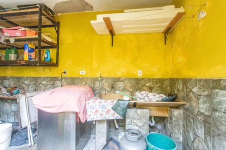Casa à venda com 180m², 2 quartos e 2 vagas Casa à venda com 180m², 2 quartos e 2 vagasÁrea de serviço