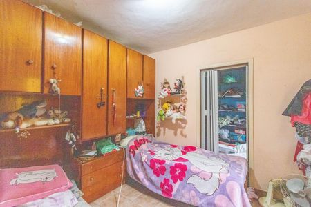 Casa à venda com 180m², 2 quartos e 2 vagas Casa à venda com 180m², 2 quartos e 2 vagasQuarto 2