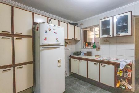 Casa à venda com 180m², 2 quartos e 2 vagas Casa à venda com 180m², 2 quartos e 2 vagasCozinha