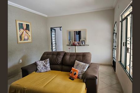 Sala de casa à venda com 3 quartos, 200m² em Recanto dos Dourados, Campinas