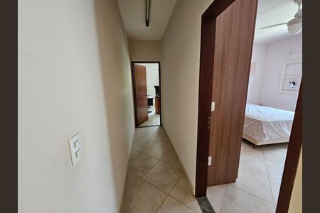 Corredor de casa à venda com 3 quartos, 200m² em Recanto dos Dourados, Campinas