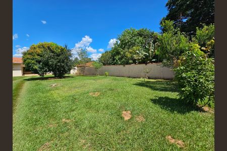 Casa à venda com 200m², 3 quartos e 5 vagas Casa à venda com 200m², 3 quartos e 5 vagasÁrea externa