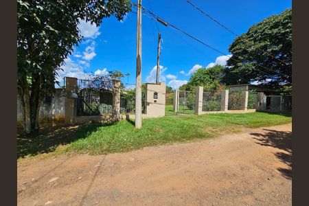 Casa à venda com 200m², 3 quartos e 5 vagas Casa à venda com 200m², 3 quartos e 5 vagasÁrea externa