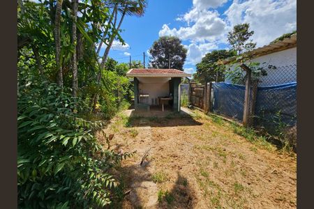Casa à venda com 200m², 3 quartos e 5 vagas Casa à venda com 200m², 3 quartos e 5 vagasÁrea externa