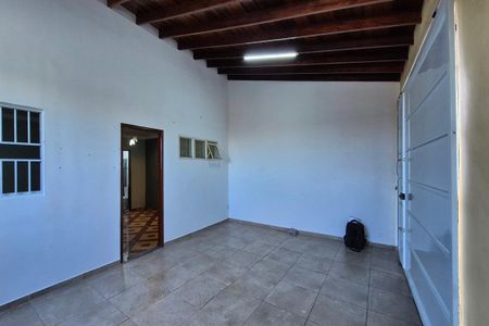 Casa para alugar com 65m², 2 quartos e 2 vagas Casa para alugar com 65m², 2 quartos e 2 vagasGaragem