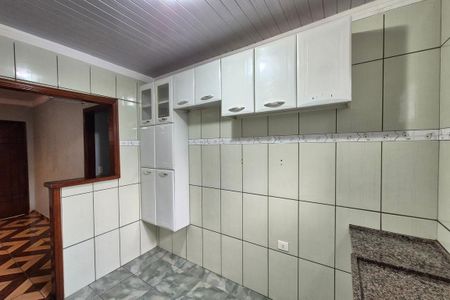 Casa para alugar com 65m², 2 quartos e 2 vagas Casa para alugar com 65m², 2 quartos e 2 vagasCozinha