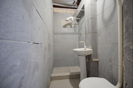 Banheiro  de casa para alugar com 1 quarto, 60m² em Vargem do Bom Jesus, Florianópolis