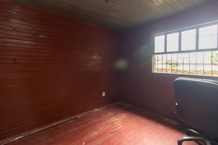 Quarto 2 de casa à venda com 2 quartos, 104m² em São José, Porto Alegre