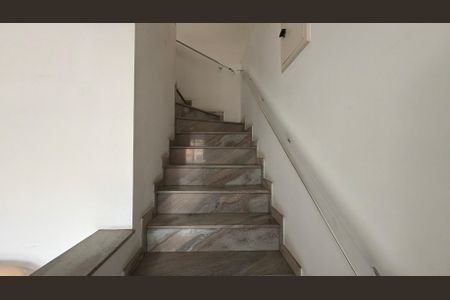Casa à venda com 3 quartos, 120m² em Vila Libanesa, São Paulo
