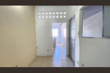 Casa para alugar com 40m², 1 quarto e sem vaga Casa para alugar com 40m², 1 quarto e sem vagaSala