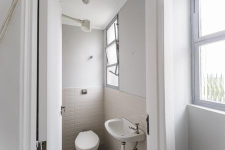Apartamento para alugar com 100m², 2 quartos e 2 vagas Apartamento para alugar com 100m², 2 quartos e 2 vagasBanheiro de serviço