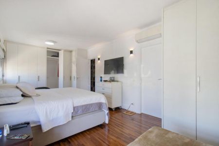 Apartamento à venda com 184m², 3 quartos e 4 vagas