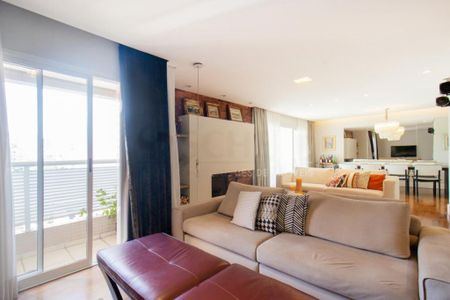 Apartamento à venda com 184m², 3 quartos e 4 vagas