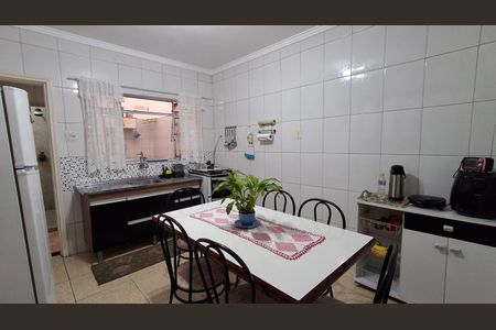Casa à venda com 267m², 2 quartos e 1 vagaCozinha 