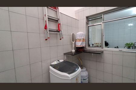 Casa à venda com 267m², 2 quartos e 1 vagaÁrea de Serviço 