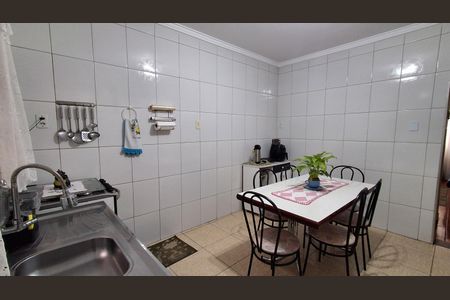 Casa à venda com 267m², 2 quartos e 1 vagaCozinha 
