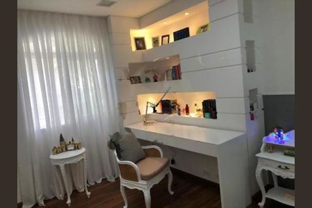 Apartamento à venda com 167m², 4 quartos e 2 vagas