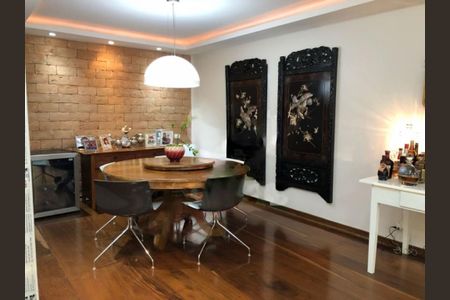 Apartamento à venda com 167m², 4 quartos e 2 vagas