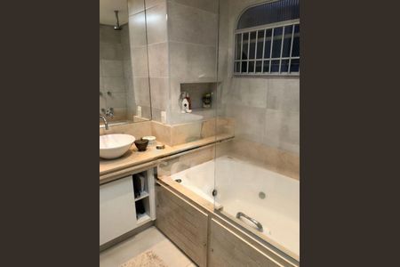 Apartamento à venda com 4 quartos, 167m² em Vila Sofia, São Paulo