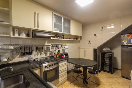 Cozinha de casa à venda com 3 quartos, 125m² em Campo Grande, São Paulo