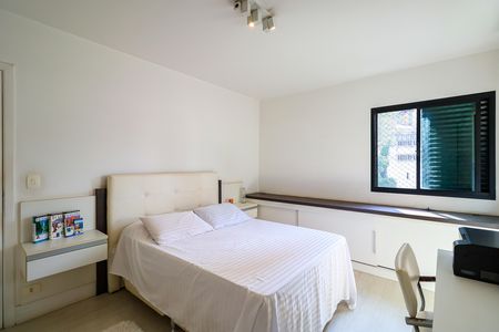 Apartamento à venda com 170m², 3 quartos e 3 vagas