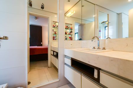 Apartamento à venda com 170m², 3 quartos e 3 vagas