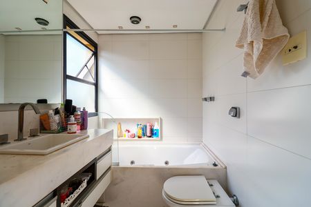 Apartamento à venda com 170m², 3 quartos e 3 vagas