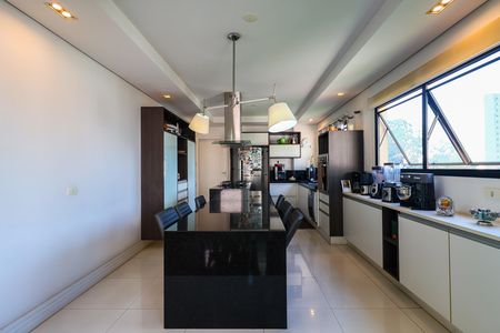 Apartamento à venda com 170m², 3 quartos e 3 vagas