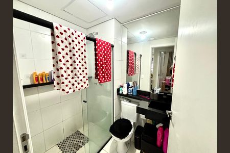 Apartamento à venda com 44m², 2 quartos e 1 vaga Apartamento à venda com 44m², 2 quartos e 1 vagaBanheiro