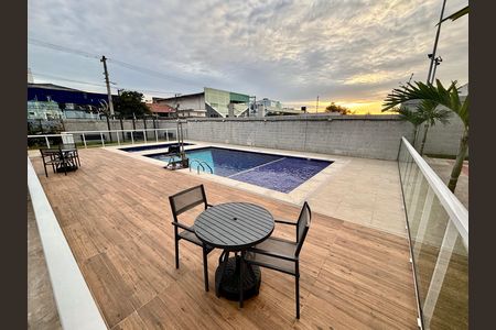 Apartamento à venda com 44m², 2 quartos e 1 vaga Apartamento à venda com 44m², 2 quartos e 1 vagaÁrea comum - Piscina