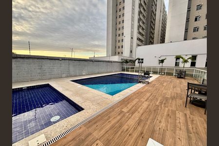 Apartamento à venda com 44m², 2 quartos e 1 vaga Apartamento à venda com 44m², 2 quartos e 1 vagaÁrea comum - Piscina