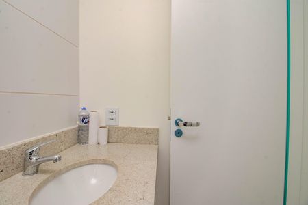 Apartamento para alugar com 50m², 2 quartos e 1 vaga Apartamento para alugar com 50m², 2 quartos e 1 vagaBanheiro Social