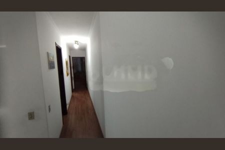 Casa à venda com 131m², 3 quartos e 2 vagas