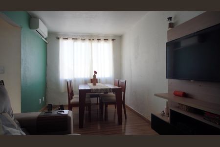 Sala  de apartamento à venda com 3 quartos, 72m² em Humaitá, Porto Alegre